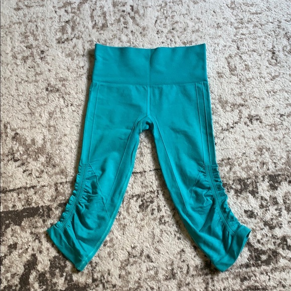 COPY - Lululemon leggings - Picture 1 of 4